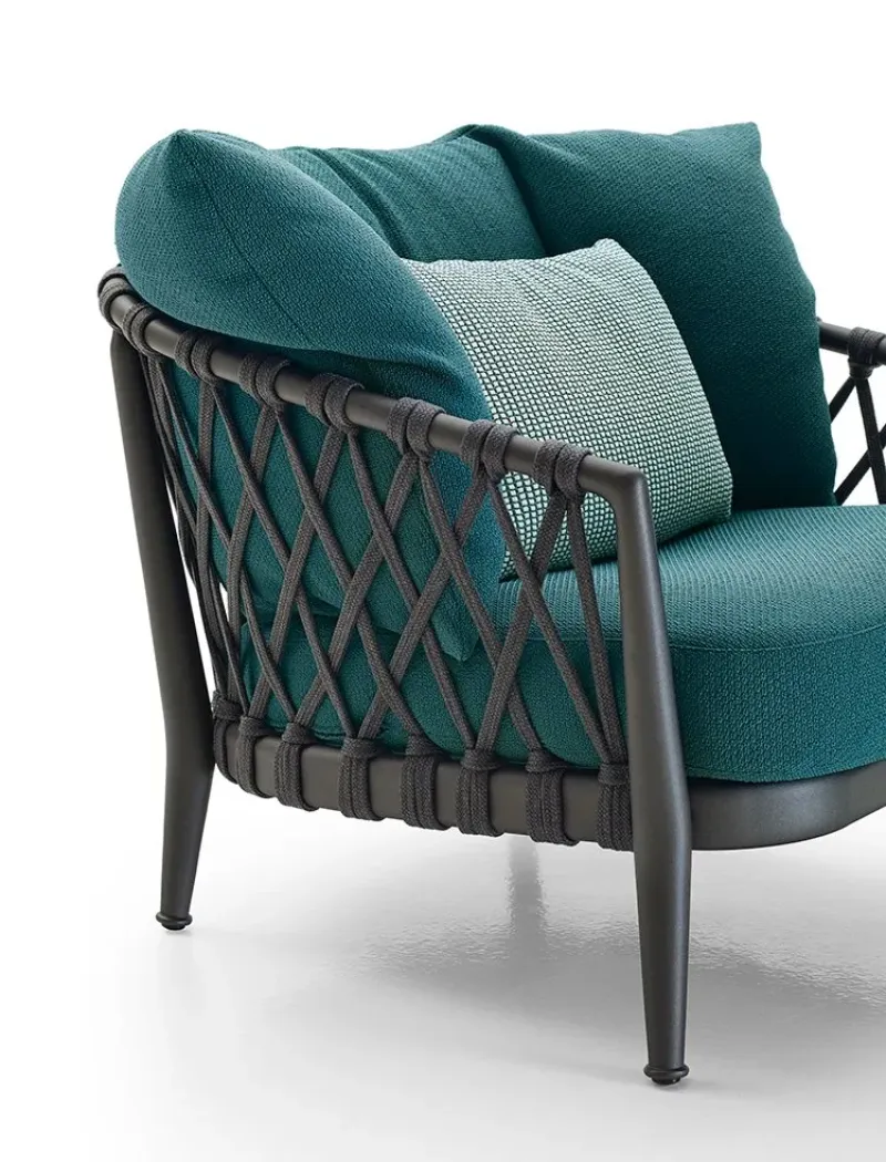 Erica Outdoor – B&B Italia Outdoor at Mesmetric