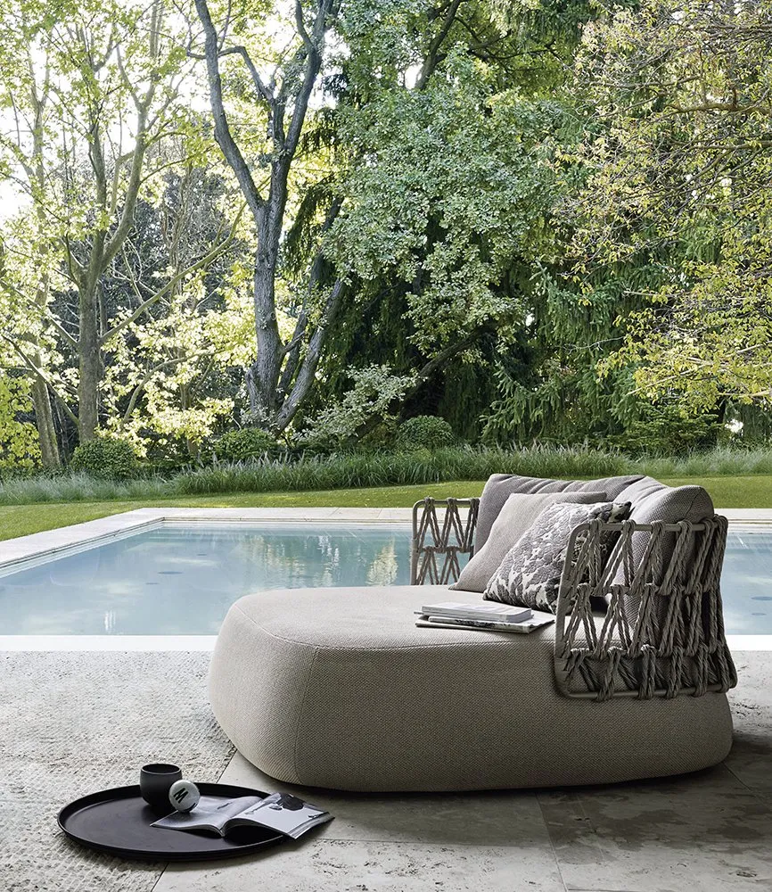 Fat-Sofa Outdoor – B&B Italia Outdoor at Mesmetric