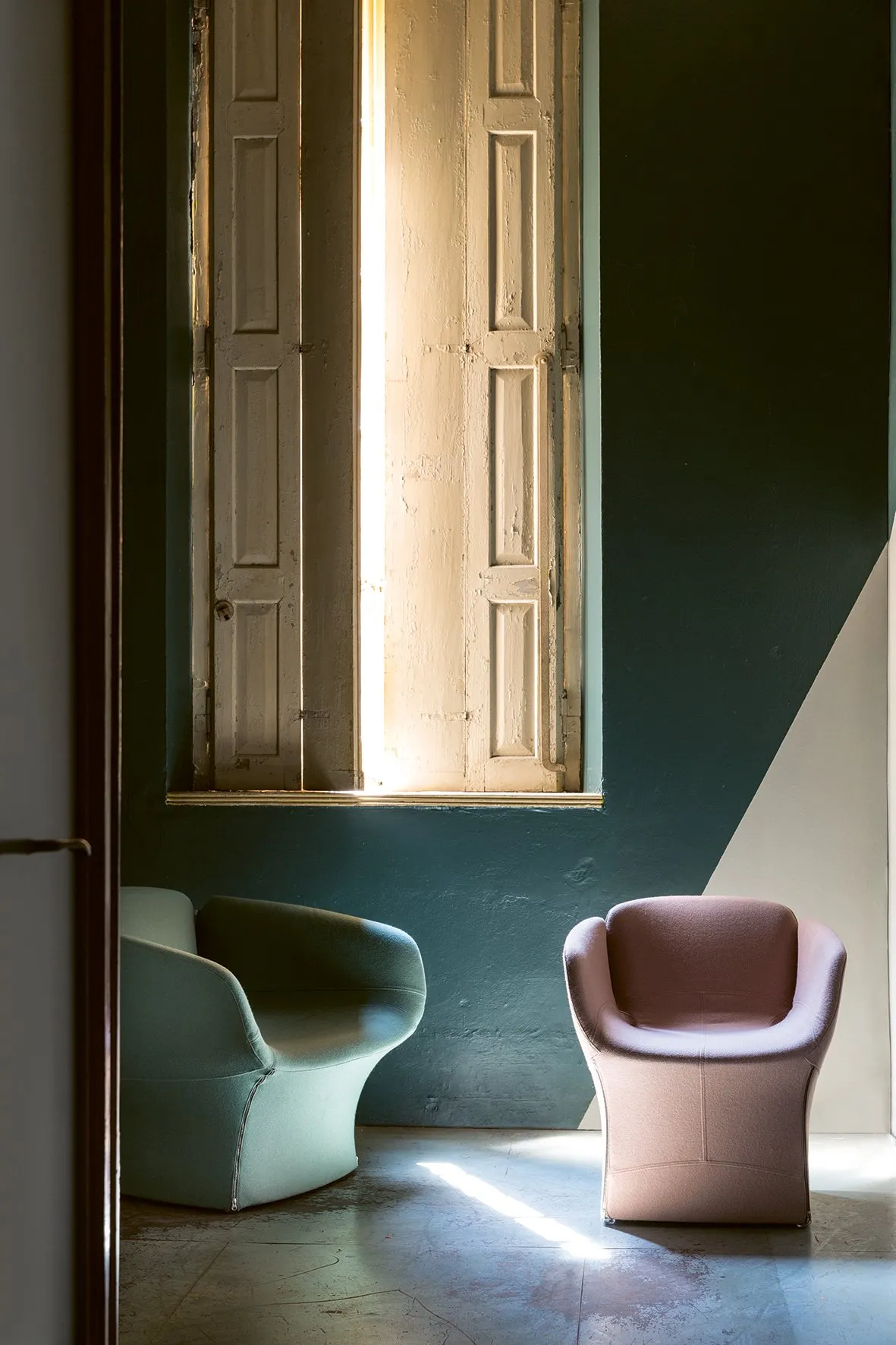 Bloomy – Moroso at Mesmetric