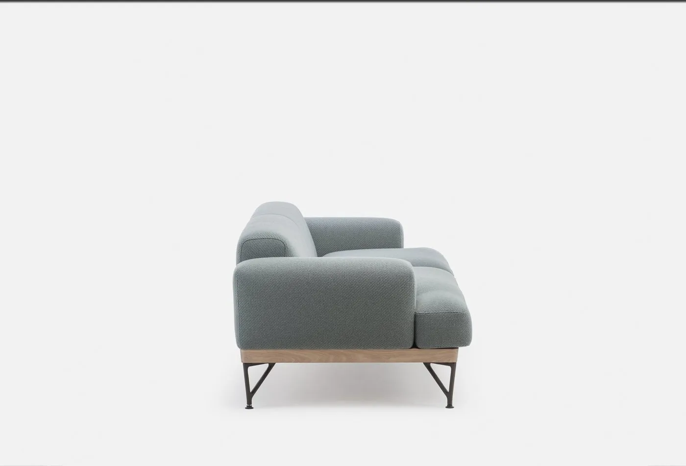 386 Armstrong Sofa – De La Espada at Mesmetric