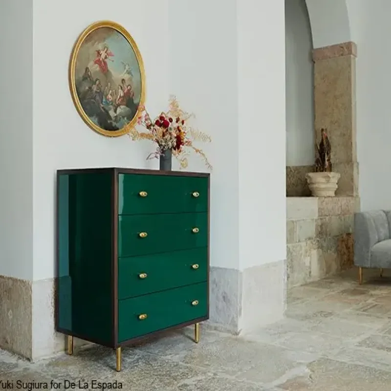 053 Classon Tall Chest - De La Espada w Mesmetric