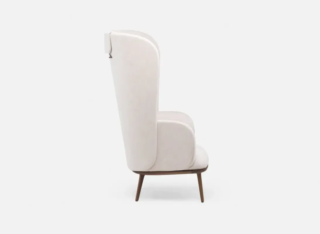 105 Blanche Bergère – De La Espada at Mesmetric