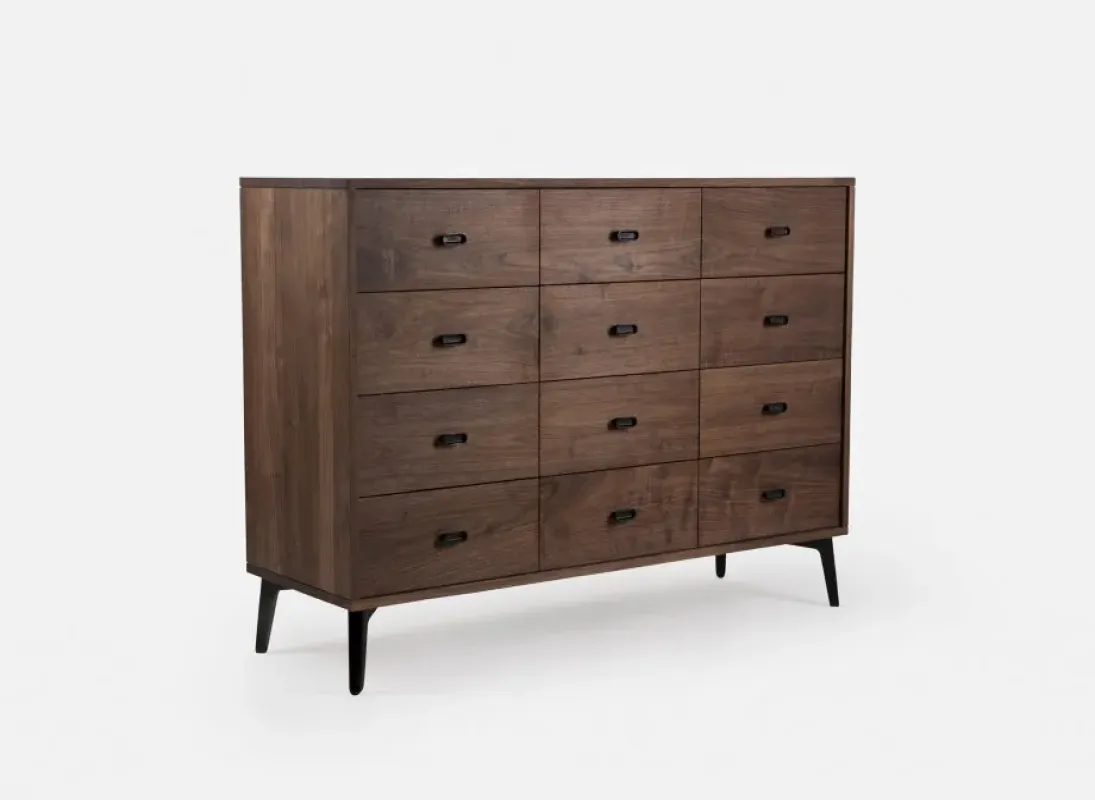 368 Mcqueen Large Chest – De La Espada at Mesmetric