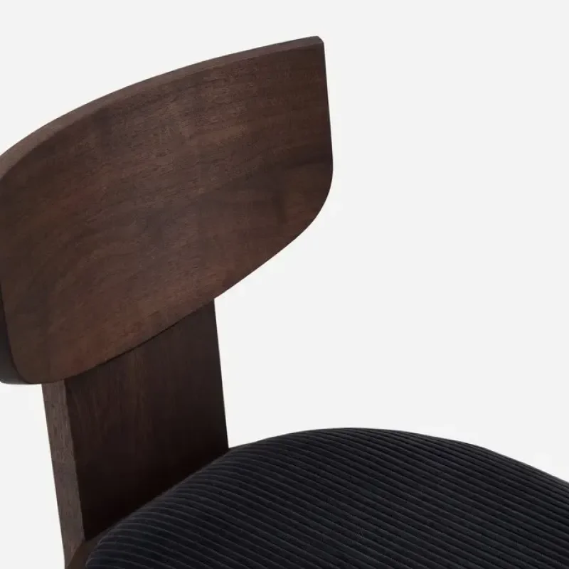 171Y Vega B Chair – De La Espada at Mesmetric
