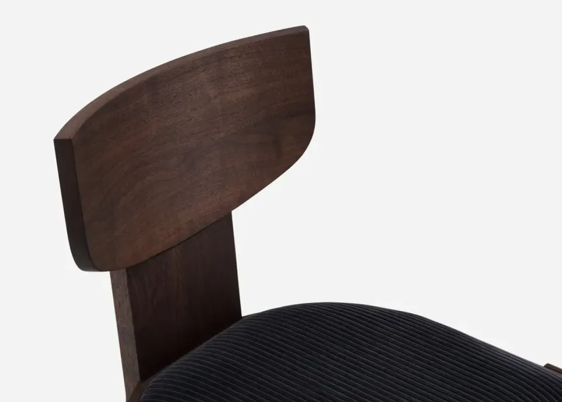 171Y Vega B Chair – De La Espada at Mesmetric