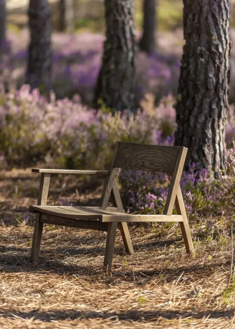 576ZR/ZL 98.6°F Outdoor One Armed Lounge Chair