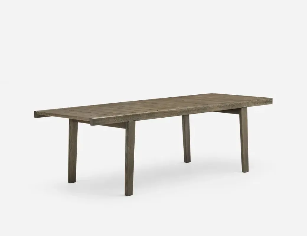 580 98.6°F Outdoor Dining Table – De La Espada at Mesmetric