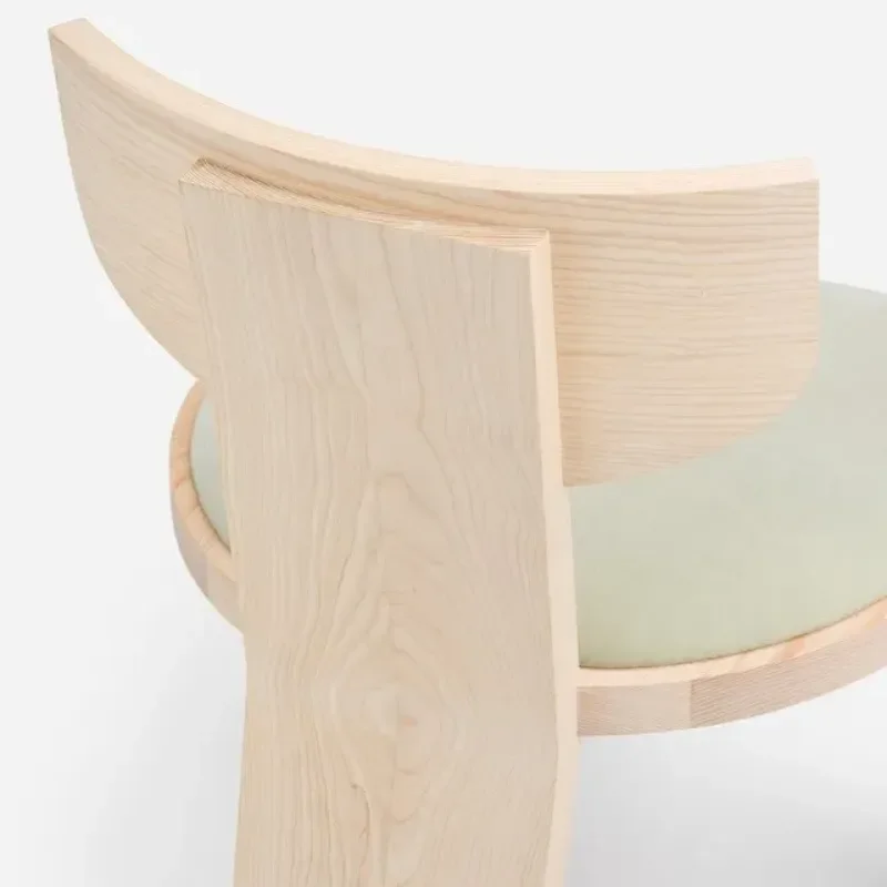 171Y Vega B Chair – De La Espada at Mesmetric