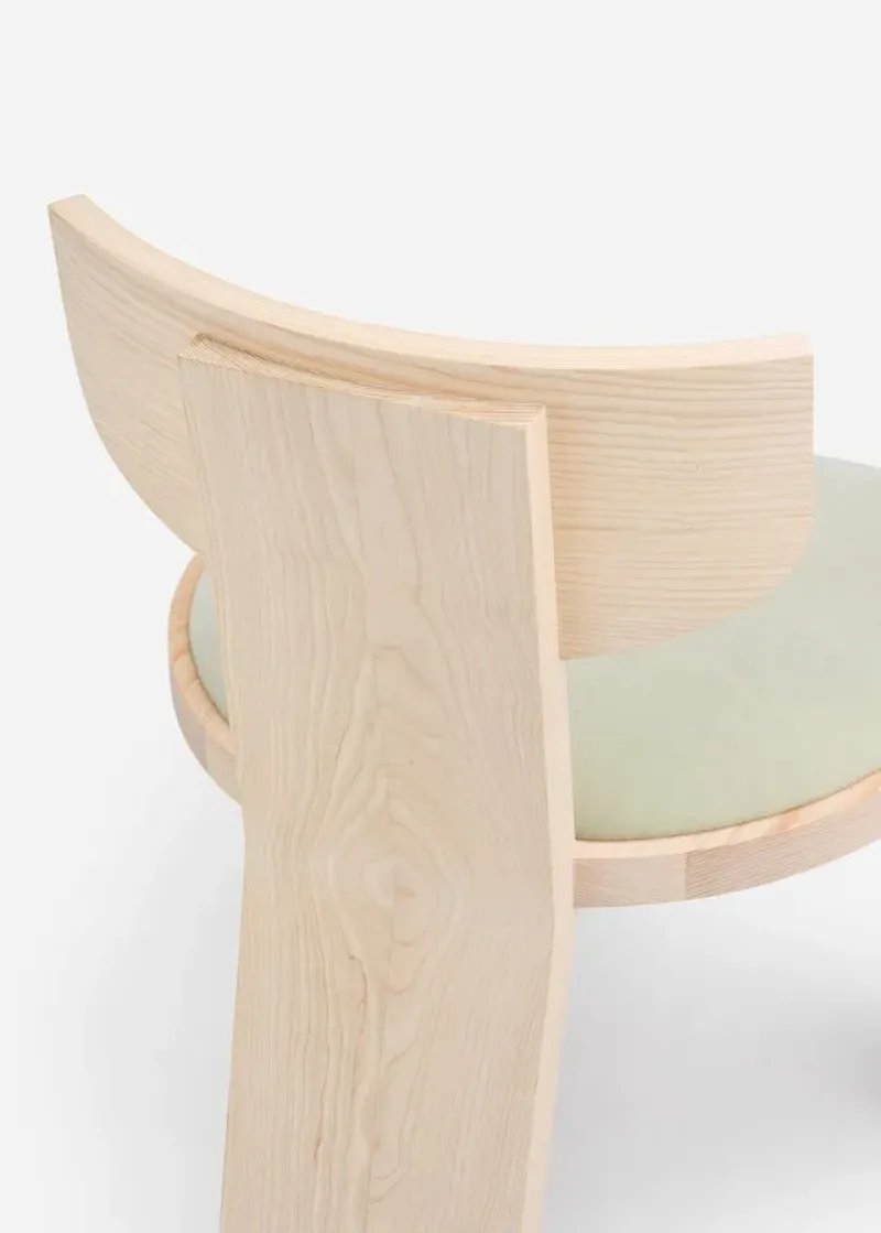 171Y Vega B Chair – De La Espada at Mesmetric