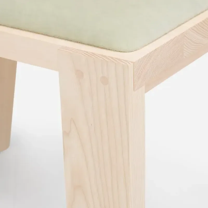 171Y Vega B Chair – De La Espada at Mesmetric