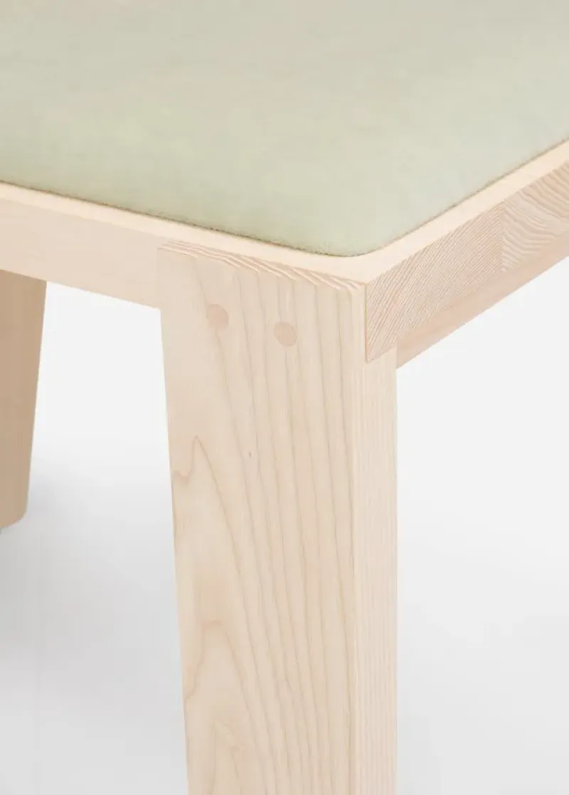 171Y Vega B Chair – De La Espada at Mesmetric