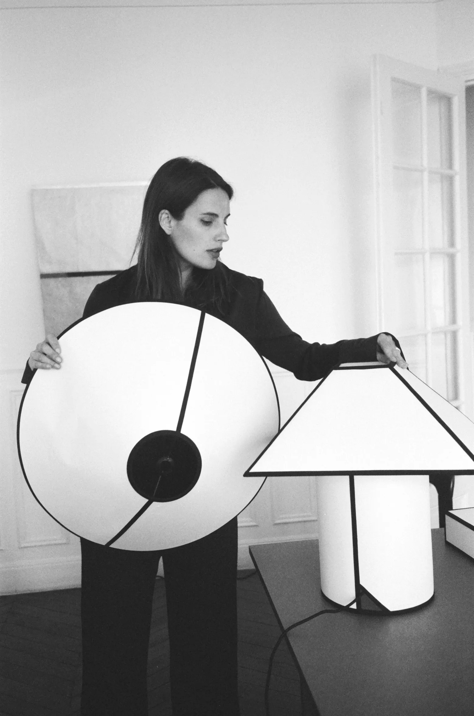 Ava Pyramid Table