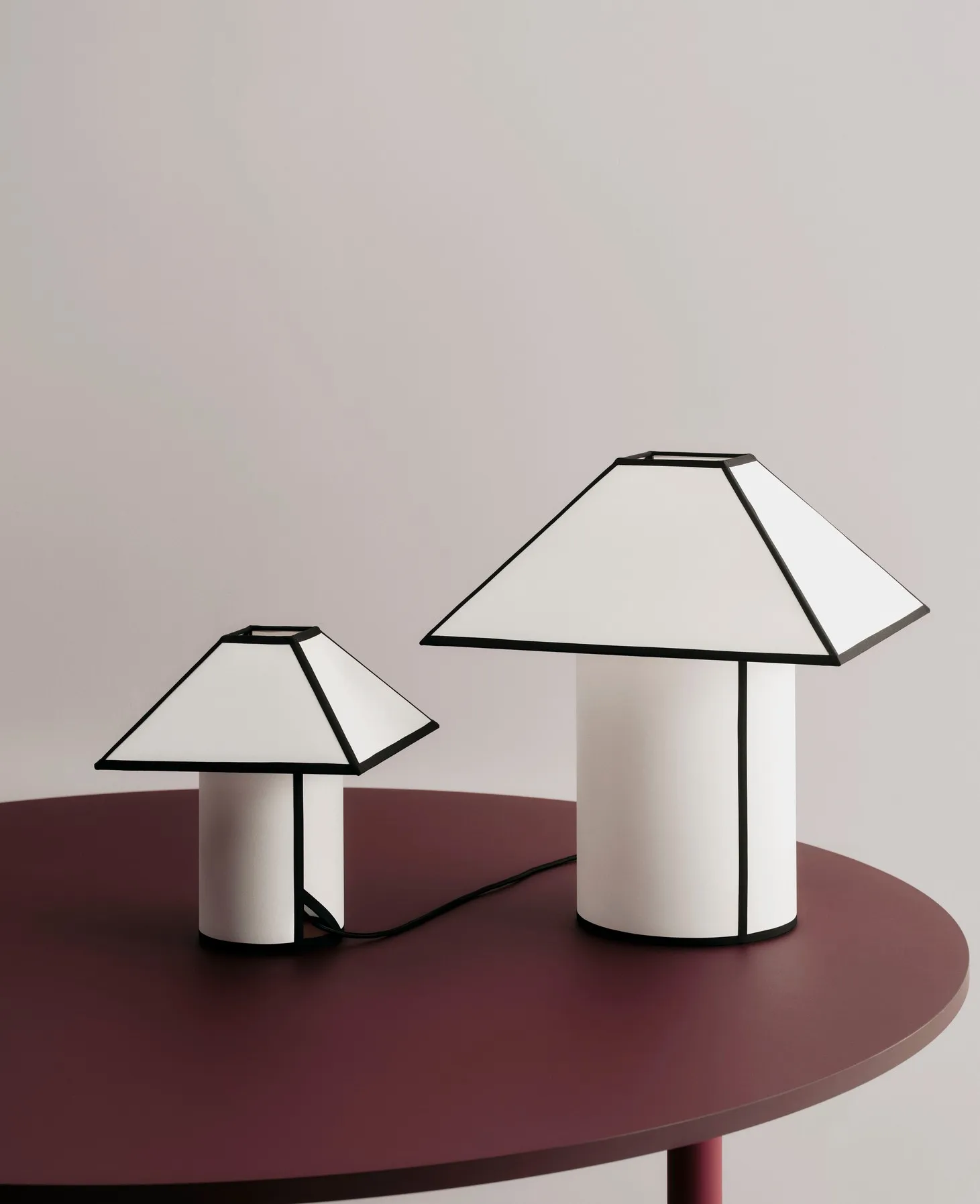 Ava Pyramid Table