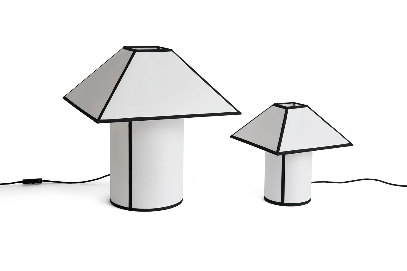 Ava Pyramid Table