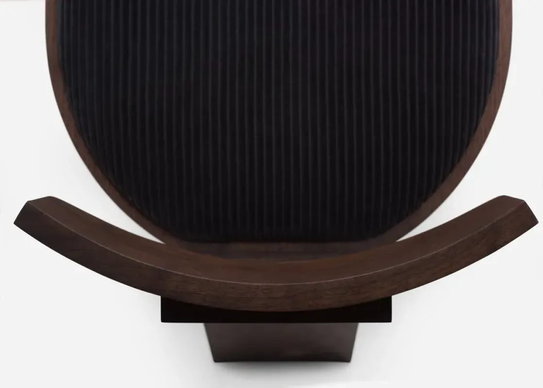 171Y Vega B Chair – De La Espada at Mesmetric