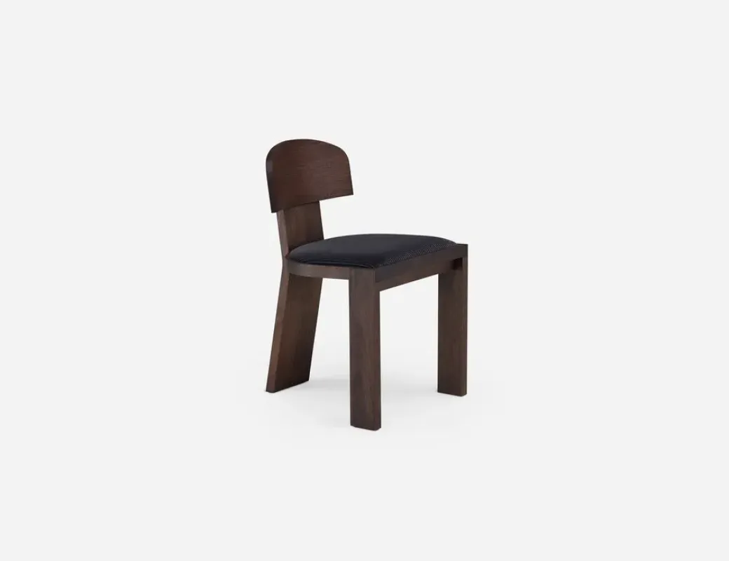 171Z Vega A Chair - De La Espada w Mesmetric