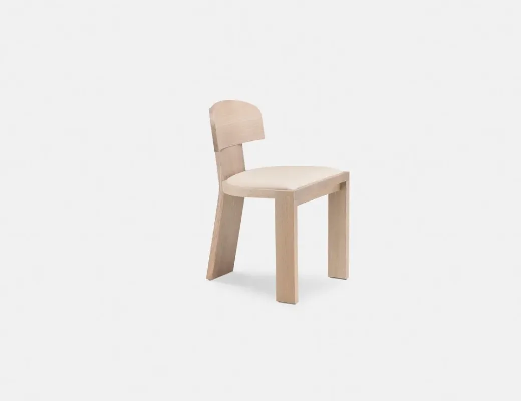 171Z Vega A Chair - De La Espada w Mesmetric