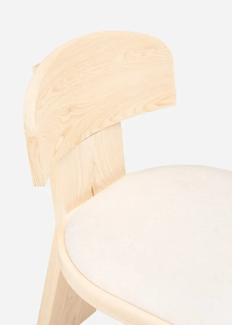171Z Vega A Chair - De La Espada w Mesmetric