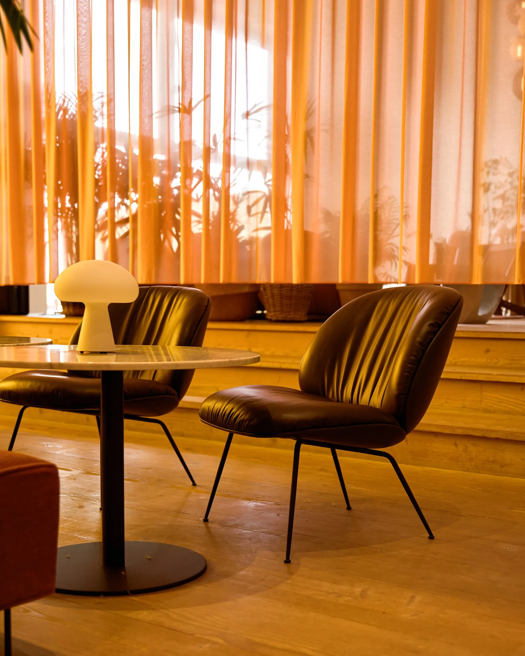 Beetle Soft Lounge – Gubi.dk at Mesmetric