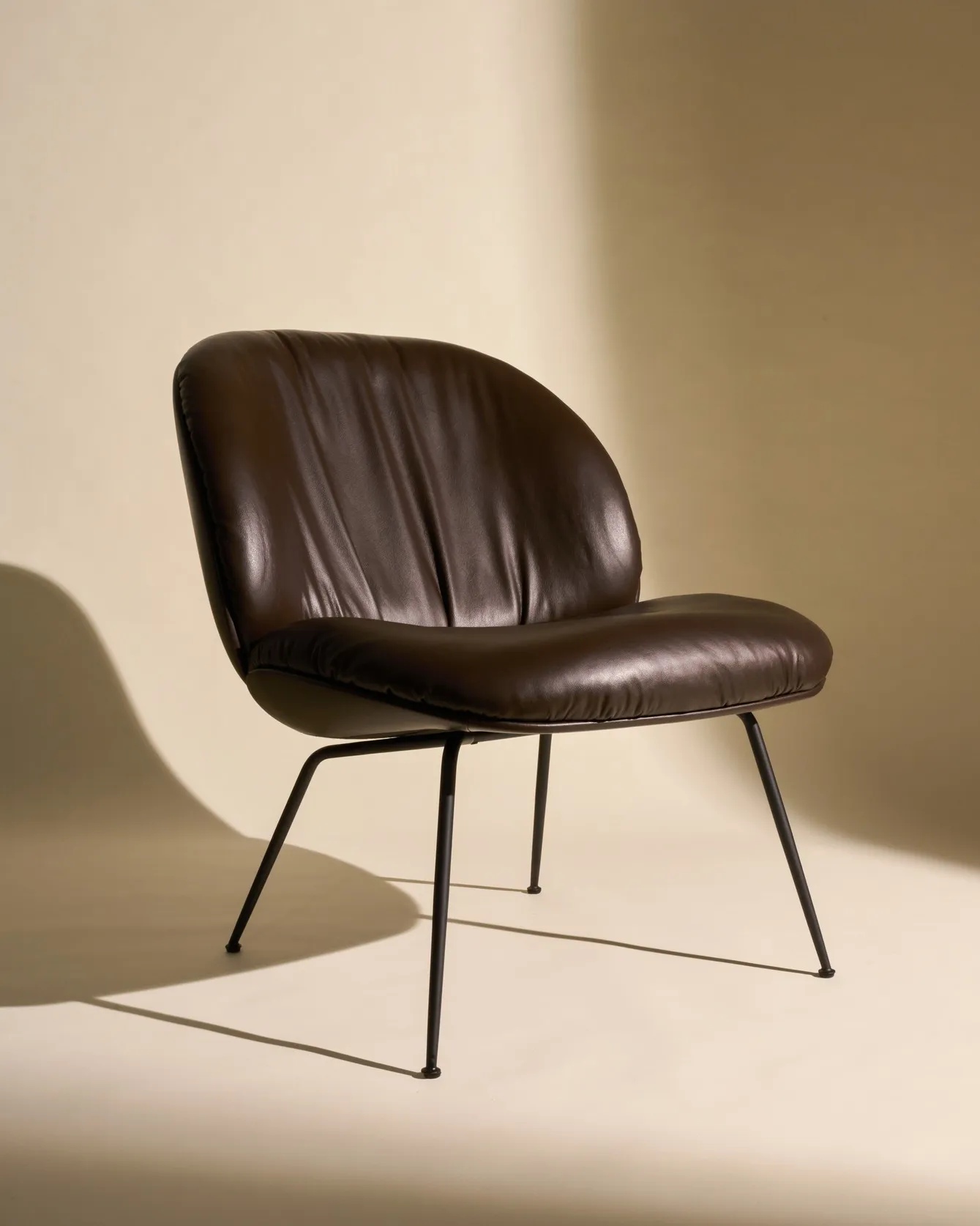 Beetle Soft Lounge – Gubi.dk at Mesmetric