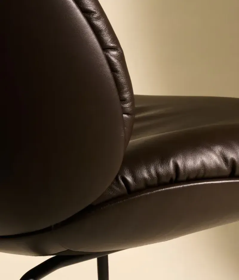 Beetle Soft Lounge – Gubi.dk at Mesmetric