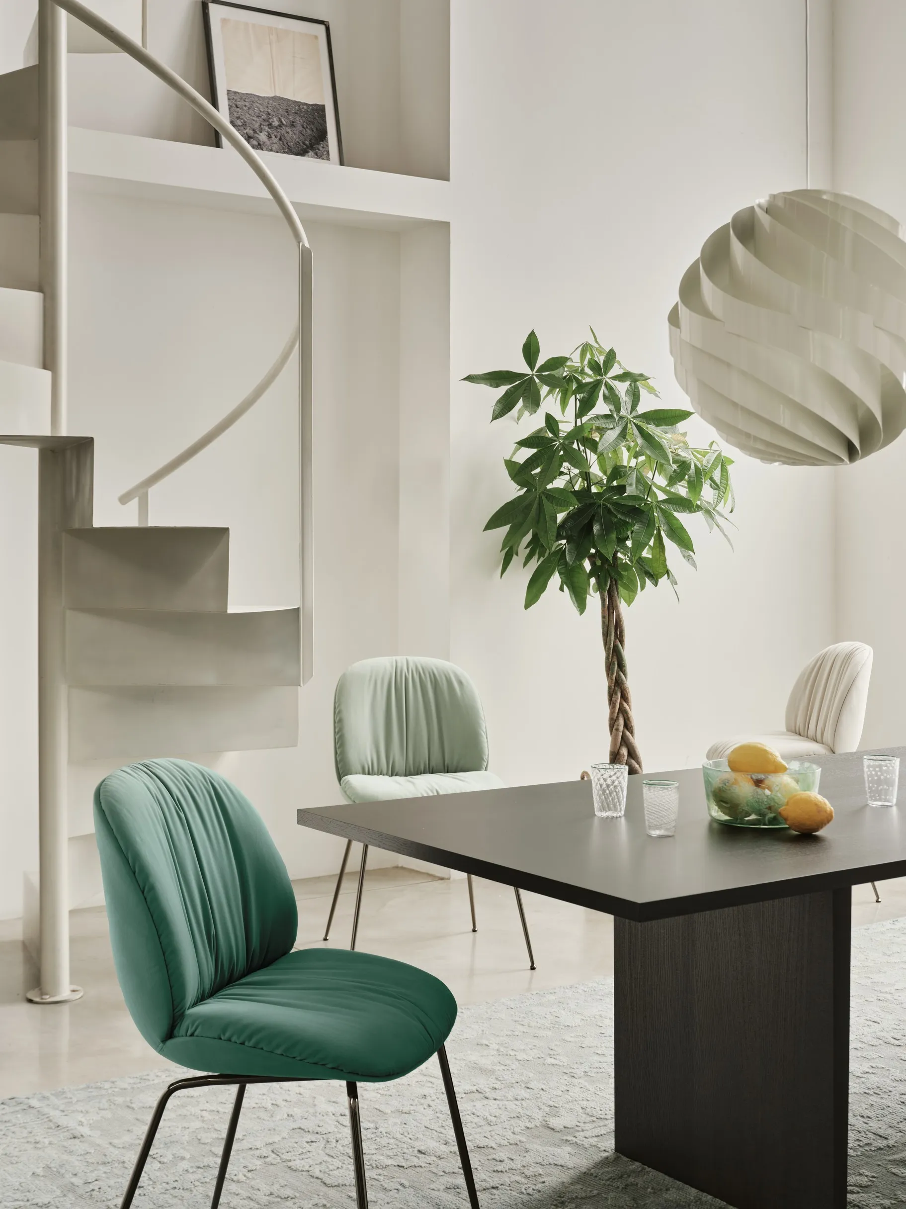 Beetle Soft Dining Fully Upholstered – Gubi.dk at Mesmetric