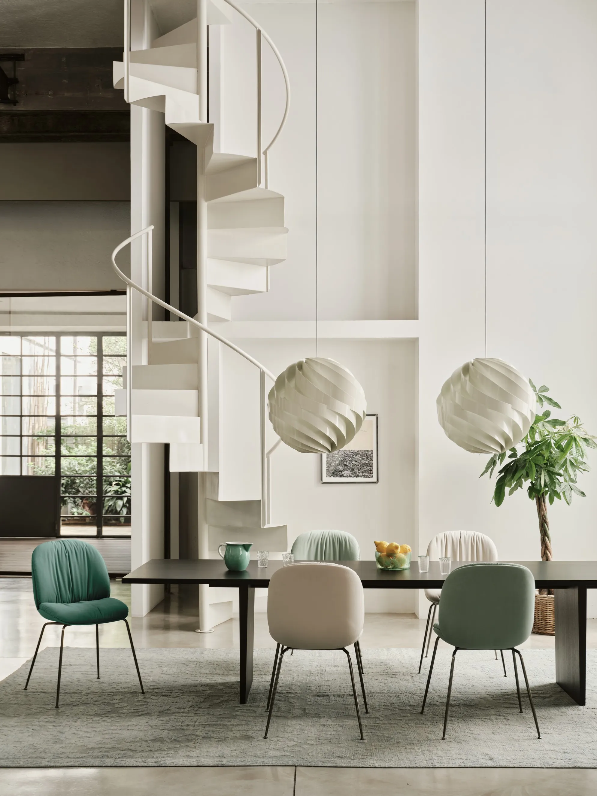 Beetle Soft Dining Fully Upholstered – Gubi.dk at Mesmetric