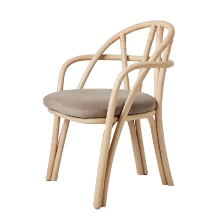 Bistra Dining Armchair - Gubi.dk w Mesmetric