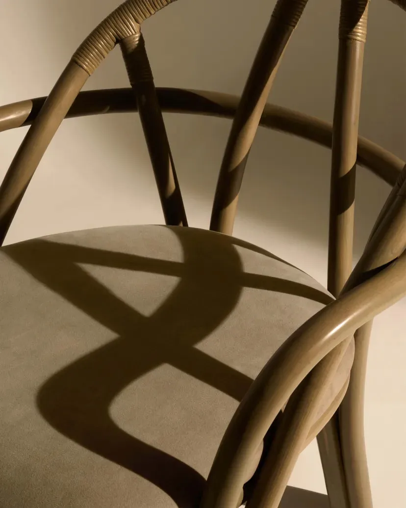 Bistra Dining Armchair – Gubi.dk at Mesmetric
