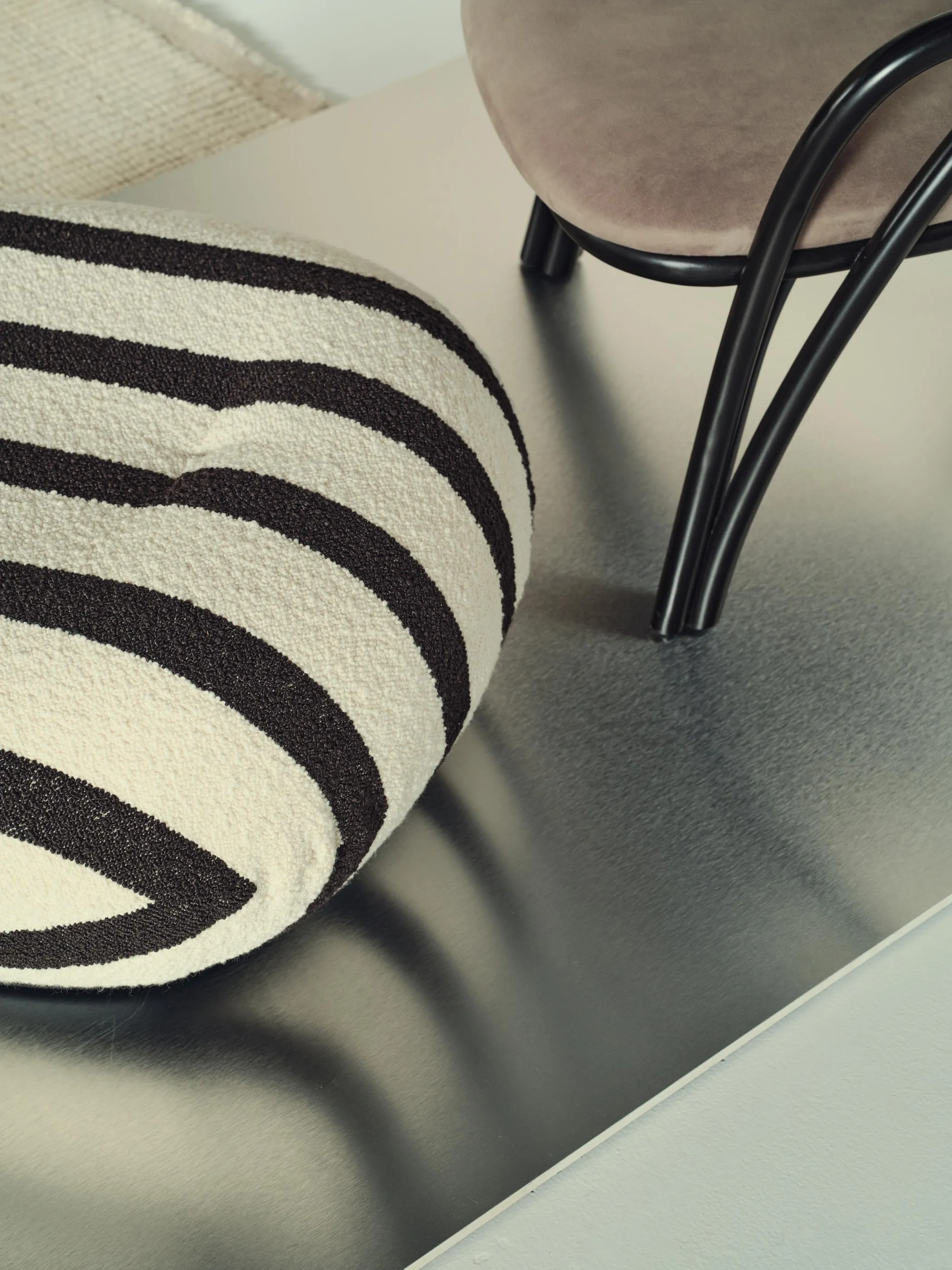 Bistra Dining Armchair – Gubi.dk at Mesmetric