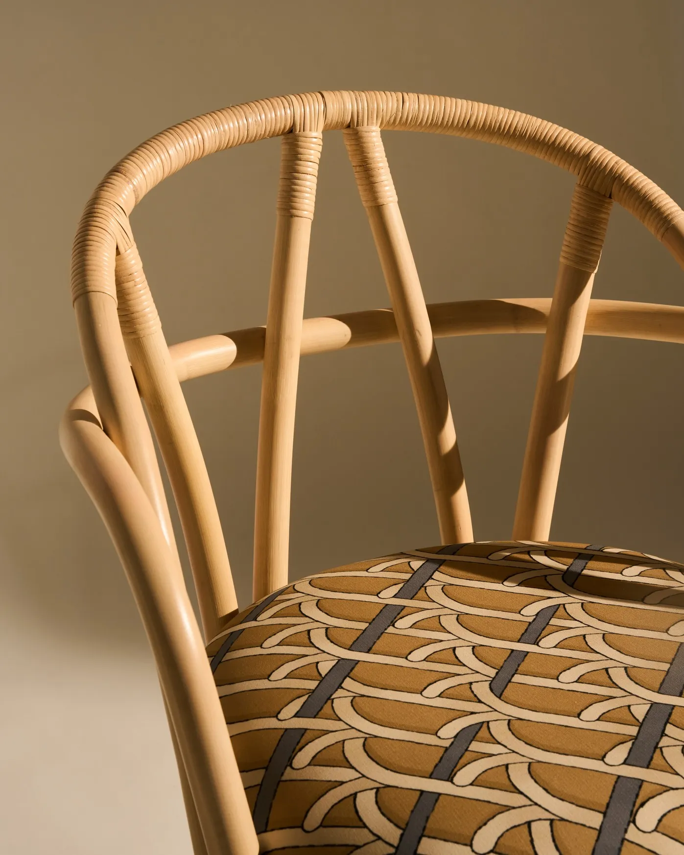 Bistra Dining Armchair – Gubi.dk at Mesmetric