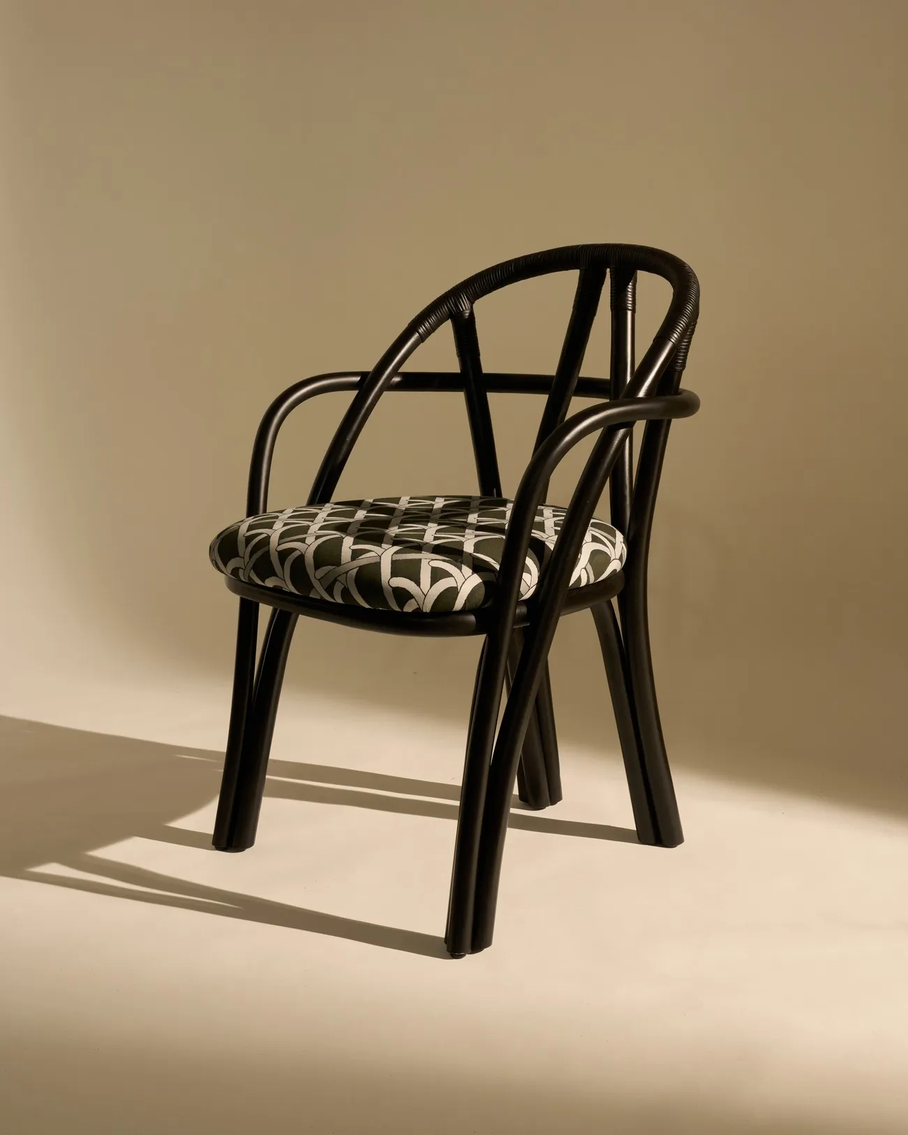Bistra Dining Armchair – Gubi.dk at Mesmetric