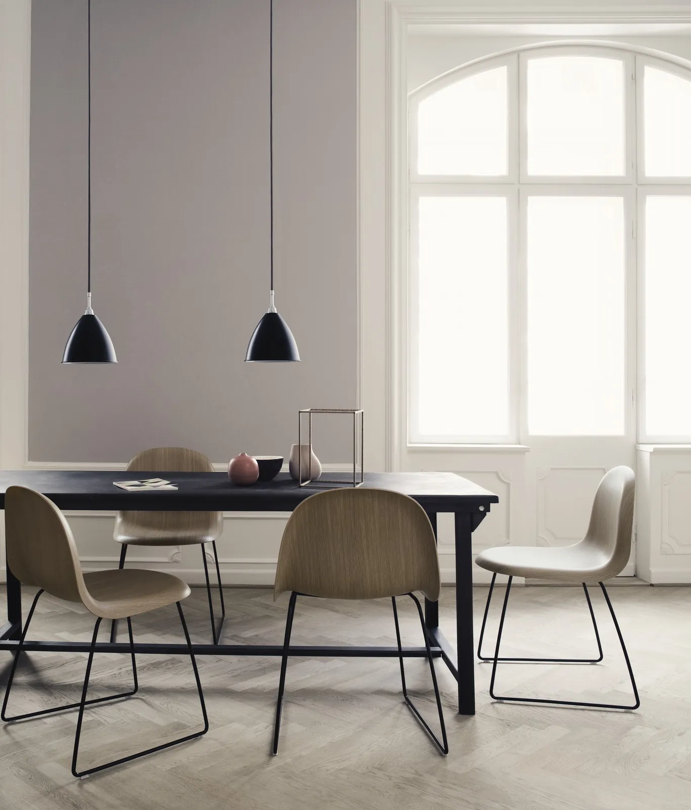 Gubi 3D Dining Sledge-Base Veneer