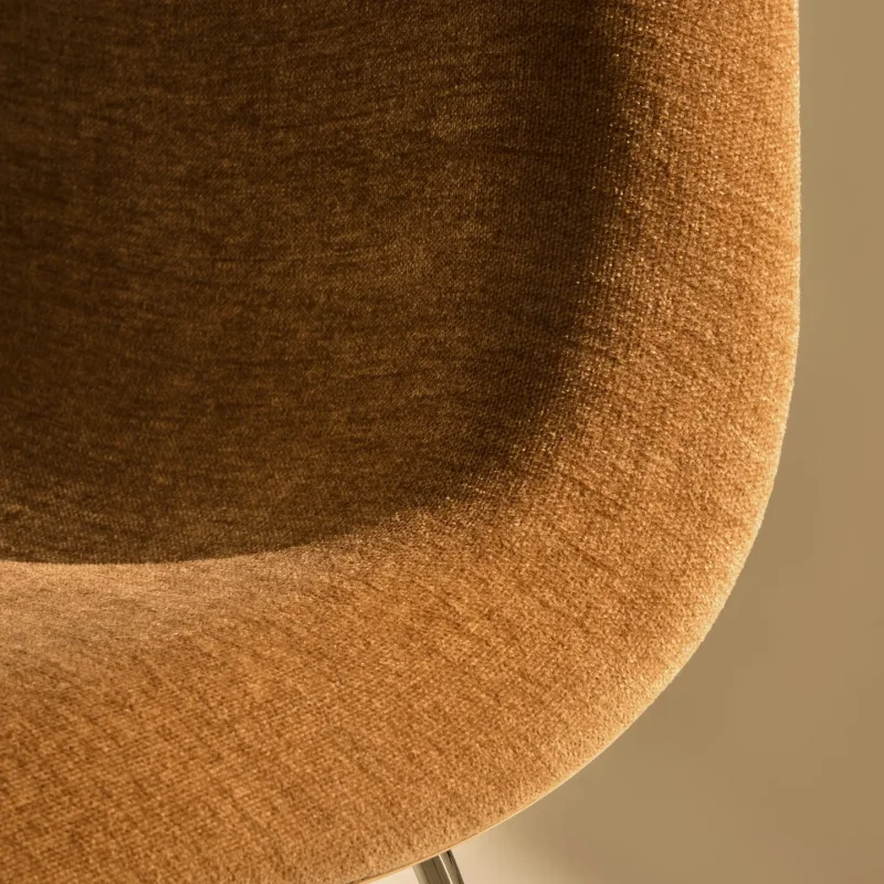 Gubi 3D Dining Sledge-Base Front Upholstered – Gubi.dk at Mesmetric