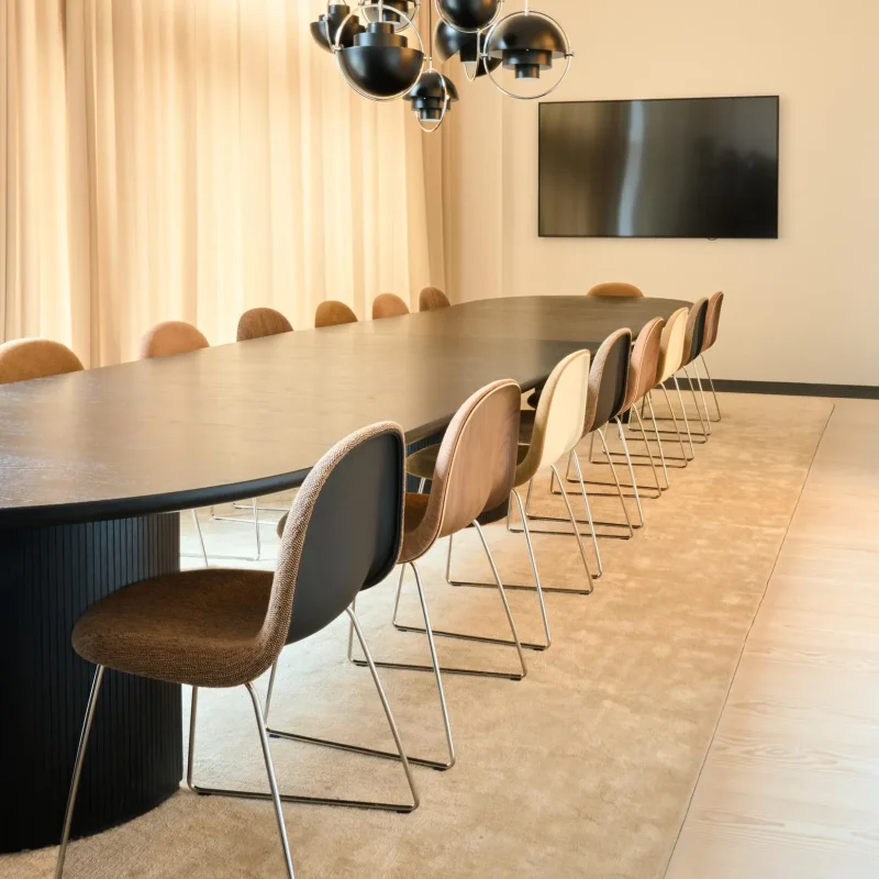 Gubi 3D Dining Sledge-Base Front Upholstered – Gubi.dk at Mesmetric