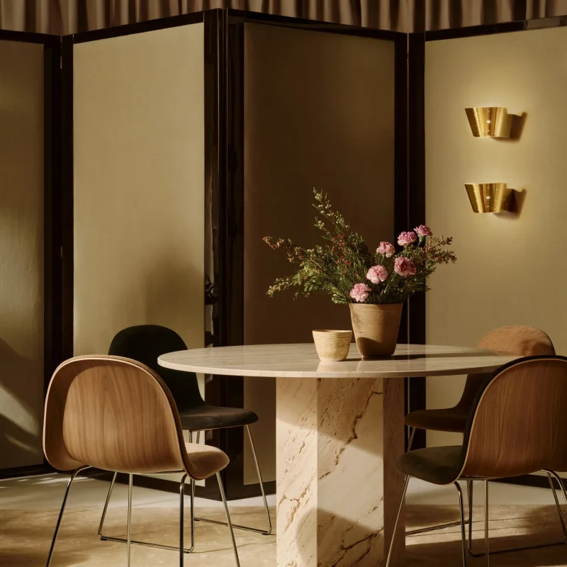 Gubi 3D Dining Sledge-Base Front Upholstered – Gubi.dk at Mesmetric