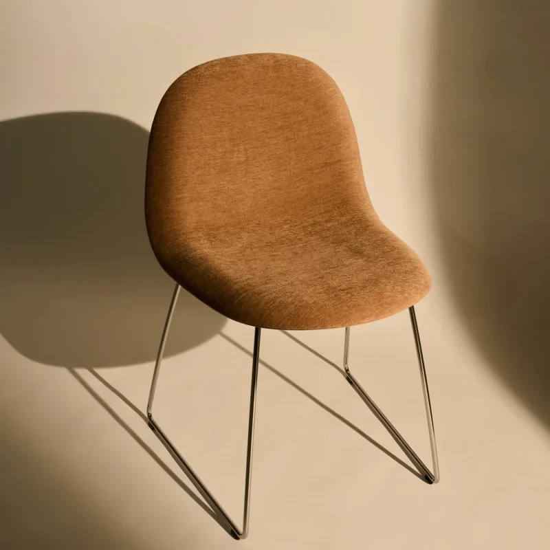 Gubi 3D Dining Sledge-Base Front Upholstered – Gubi.dk at Mesmetric