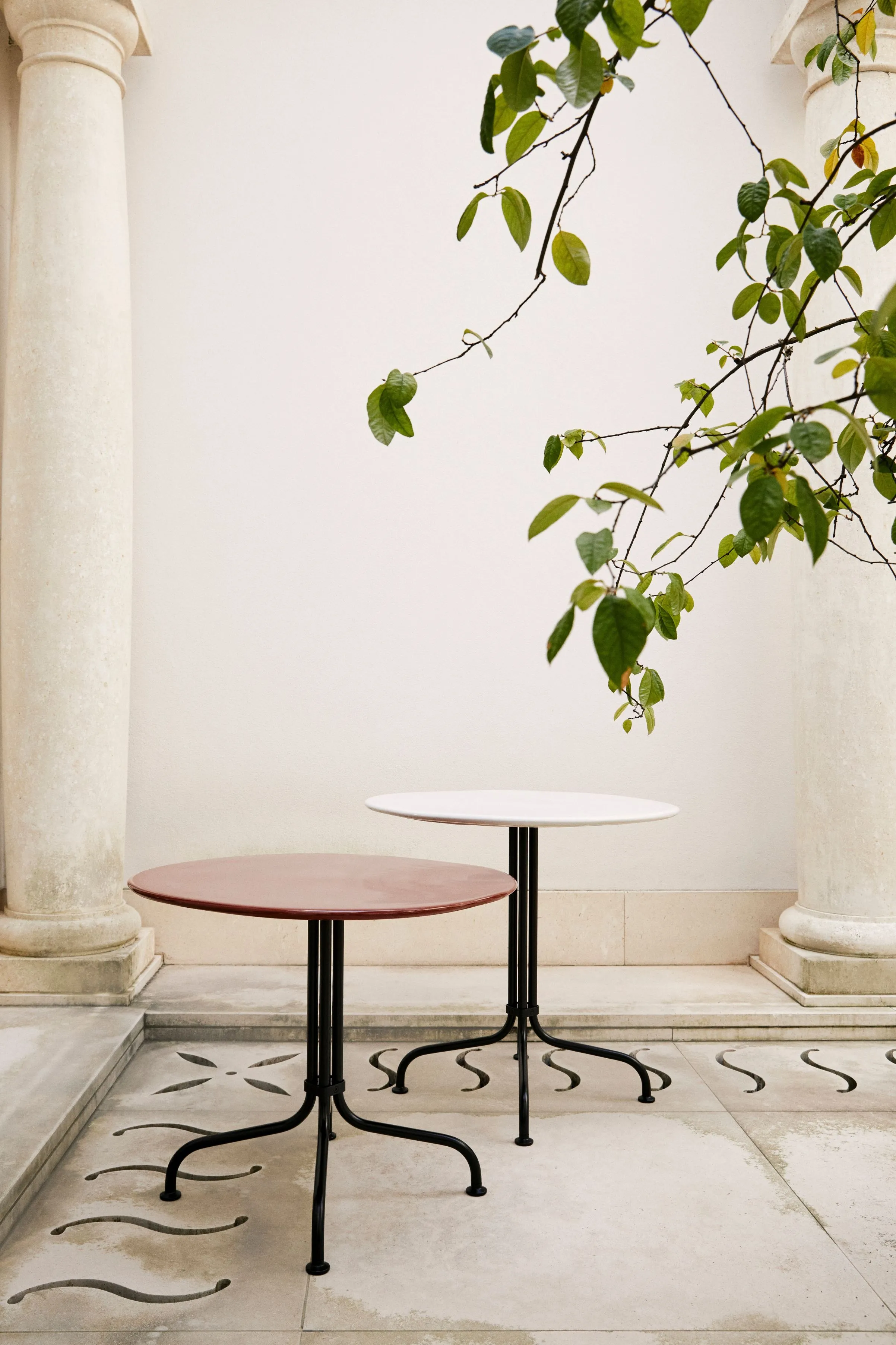 Carmel Bistro Dining Table Indoor/Outdoor – Gubi.dk at Mesmetric