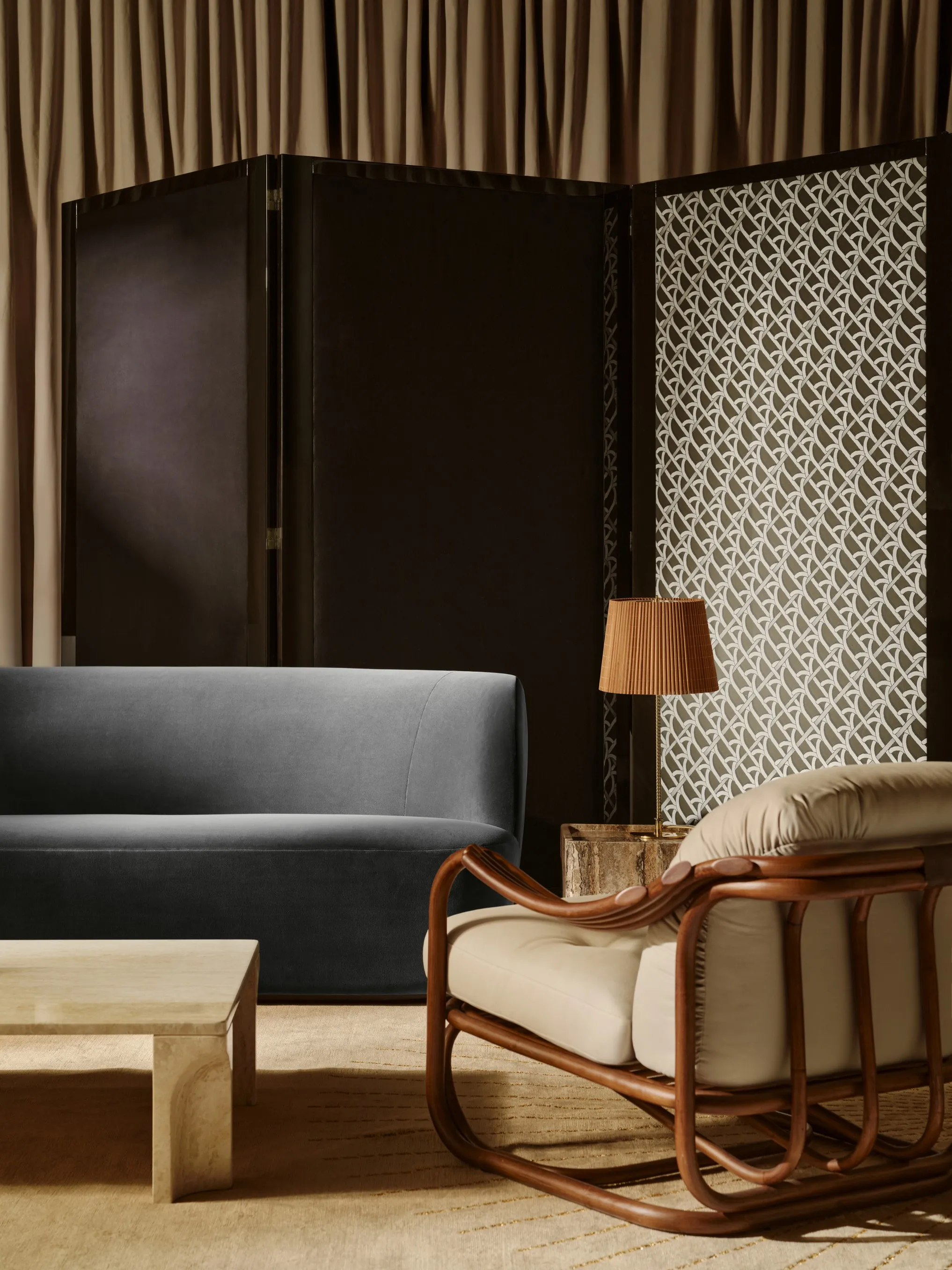 Poltrona Tria Lounge Chair – Gubi.dk at Mesmetric