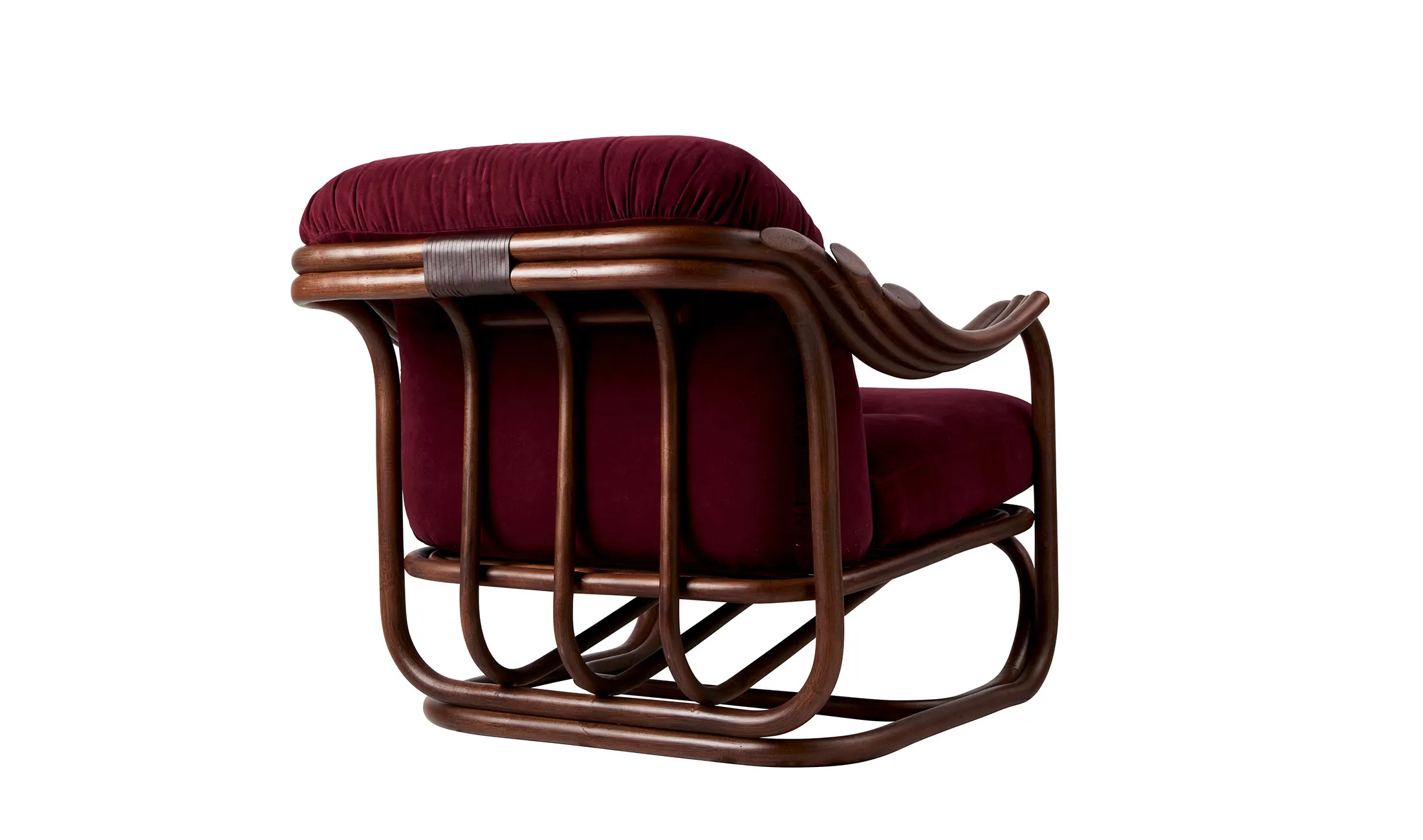 Poltrona Tria Lounge Chair – Gubi.dk at Mesmetric