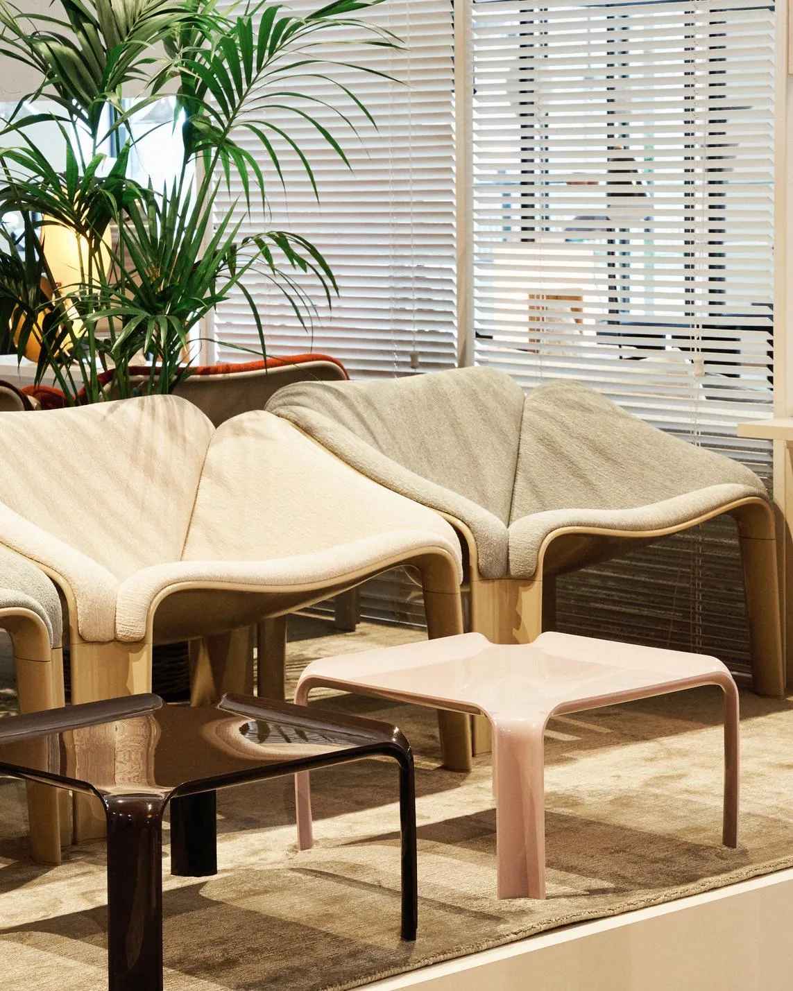 T877 – Gubi.dk at Mesmetric