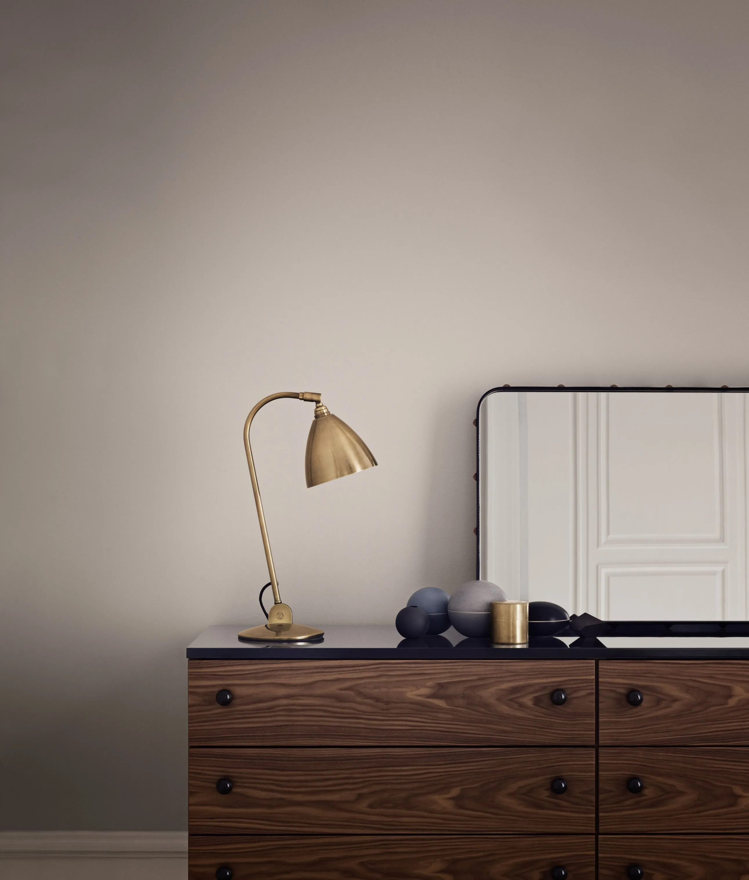 Adnet Rectangular – Gubi.dk at Mesmetric