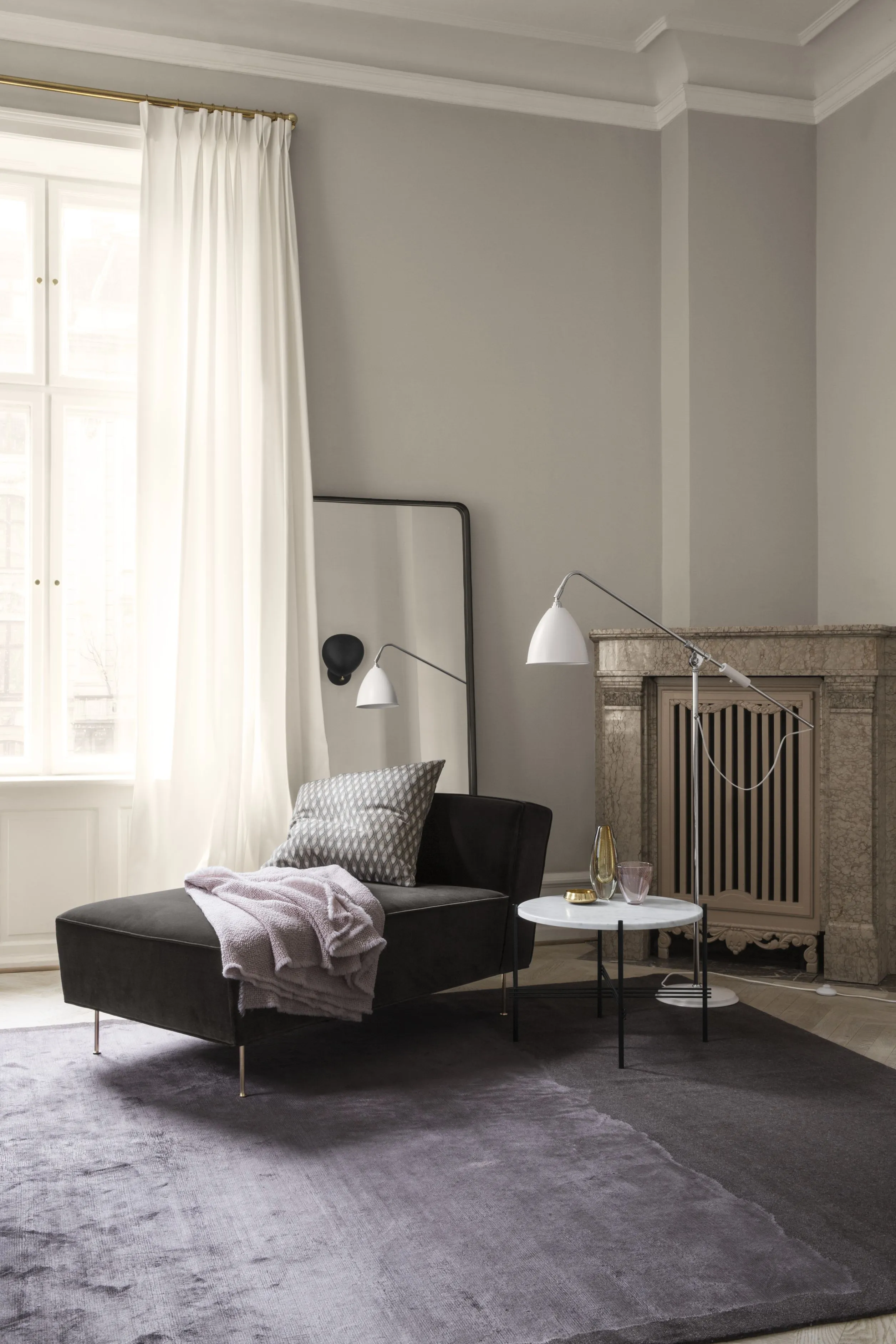 Adnet Rectangular – Gubi.dk at Mesmetric