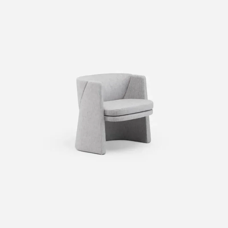 174 Cursa Lounge Chair