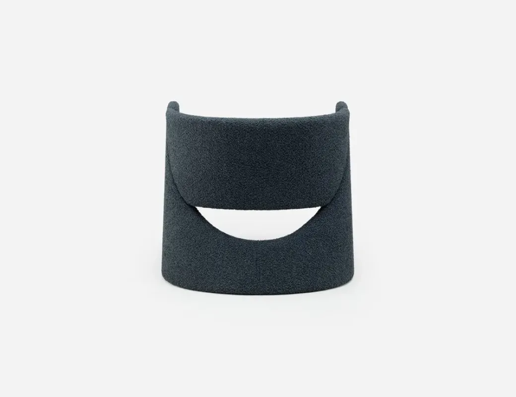 174 Cursa Lounge Chair