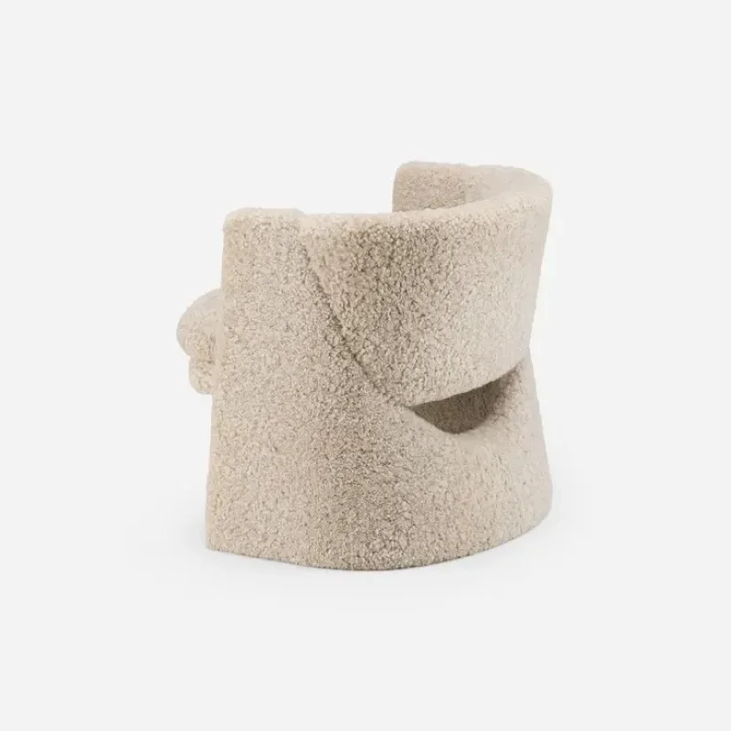 174 Cursa Lounge Chair