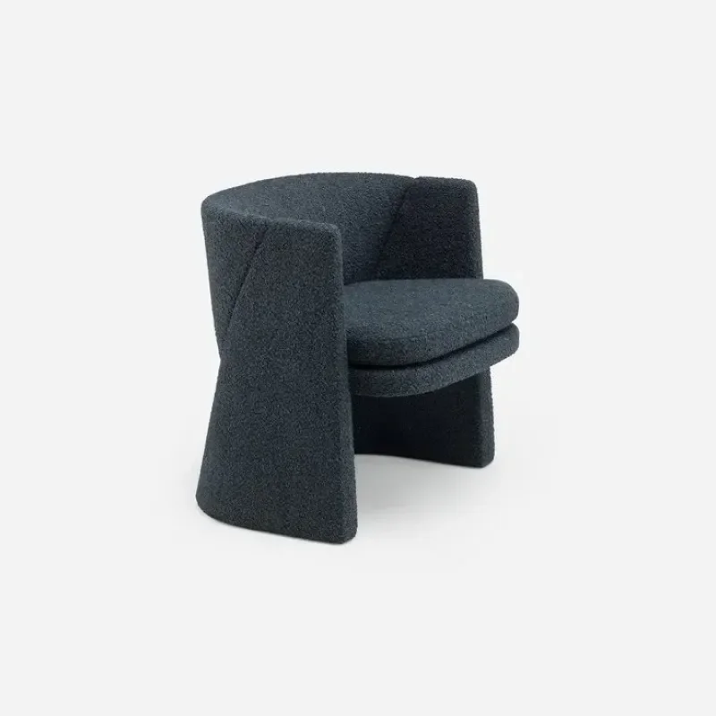 174 Cursa Lounge Chair