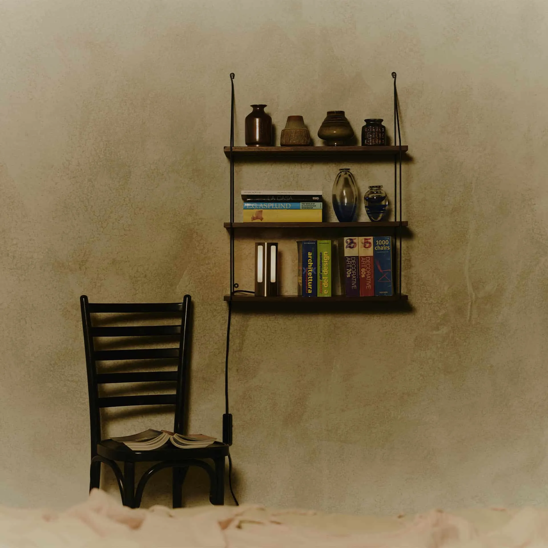 Bloomsbury Table