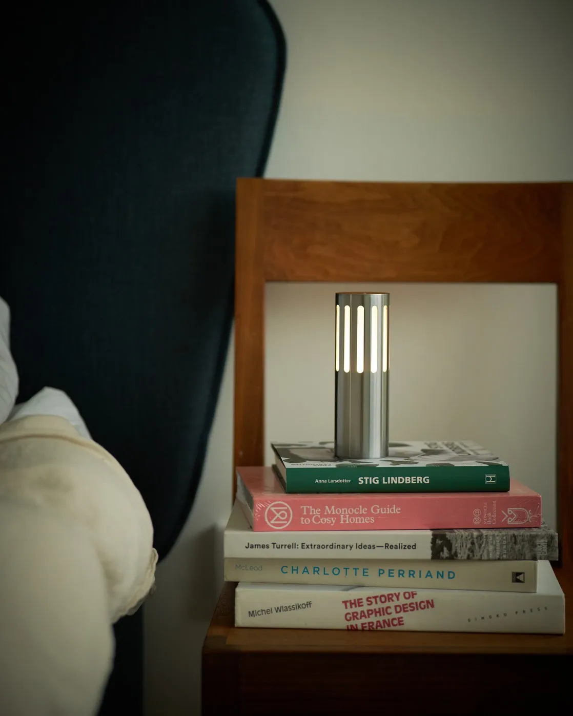 Bloomsbury Table Portable