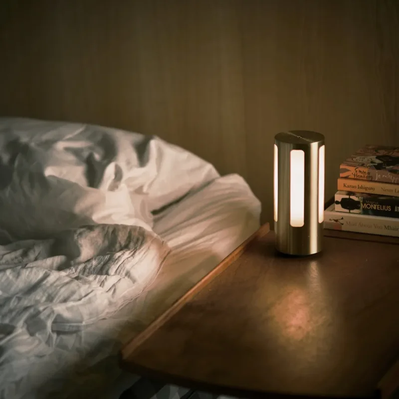Bloomsbury Table